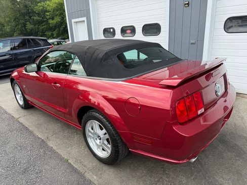 Used 2007 Ford Mustang GT RWD image 9