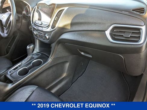 Certified 2019 Chevrolet Equinox LT image 32
