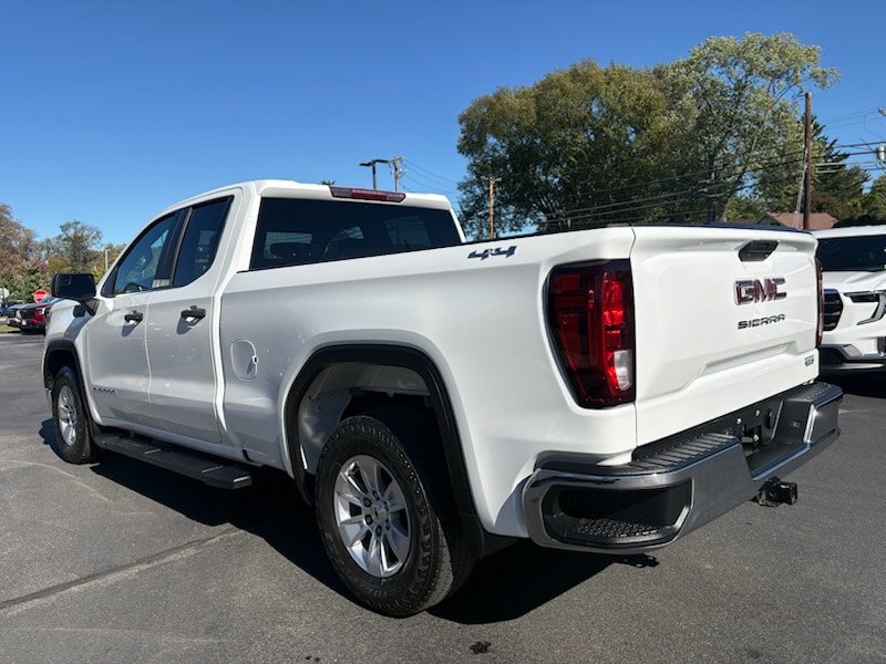 Used 2022 GMC Sierra 1500 Pro w/ Sierra Value Package AWD/4WD image 6