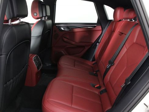 New 2026 Porsche Macan AWD/4WD image 18