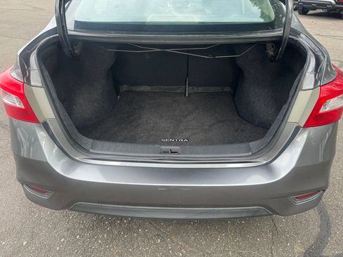 Used 2016 Nissan Sentra SV FWD image 19