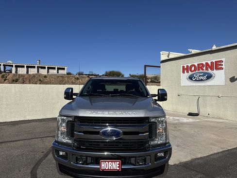 Used 2017 Ford F350 XLT w/ XLT Premium Package image 2