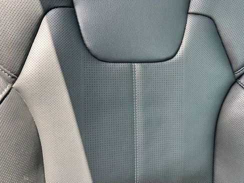 Certified 2024 Kia Telluride EX w/ EX Captain's Chair Package AWD/4WD image 43