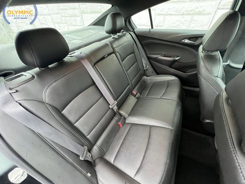 Used 2017 Chevrolet Cruze Premier FWD image 45