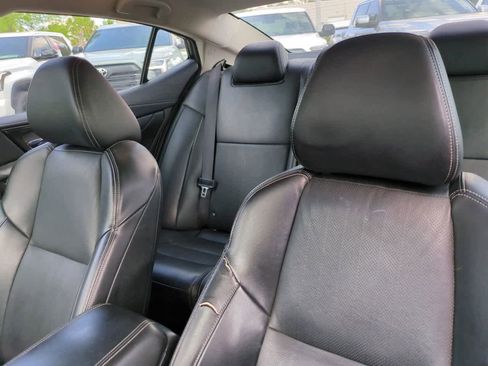 Used 2020 Nissan Maxima 3.5 SV w/ Floor Mat Group FWD image 8