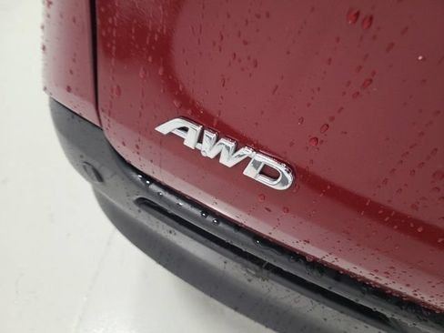 Certified 2024 Toyota Sienna XLE AWD/4WD image 9