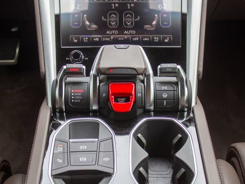 Used 2023 Lamborghini Urus S AWD/4WD image 19