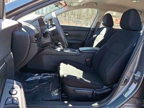 Certified 2021 Nissan Sentra S image 14