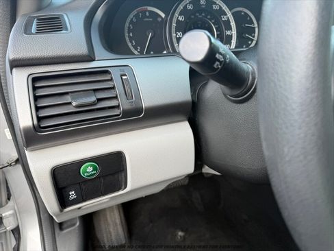 Used 2013 Honda Accord LX image 24