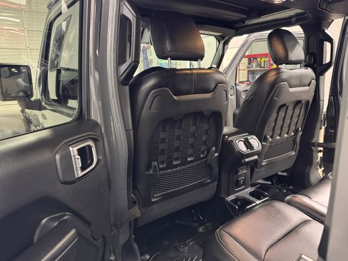 Used 2019 Jeep Wrangler Unlimited Rubicon image 27