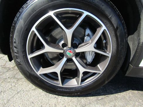 Used 2019 Alfa Romeo Stelvio Ti AWD/4WD image 43