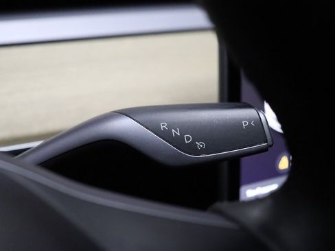 Used 2023 Tesla Model 3 Standard Range image 45