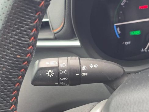 Used 2022 Toyota Sienna XSE FWD image 19
