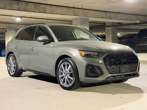 Used 2023 Audi Q5 e Premium Plus w/ Premium Plus Package image 7