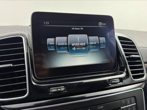 Used 2017 Mercedes-Benz GLS 550 4MATIC w/ Driver Assistance Package image 33