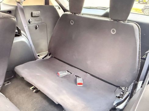 Used 2013 Mitsubishi Outlander SE image 36