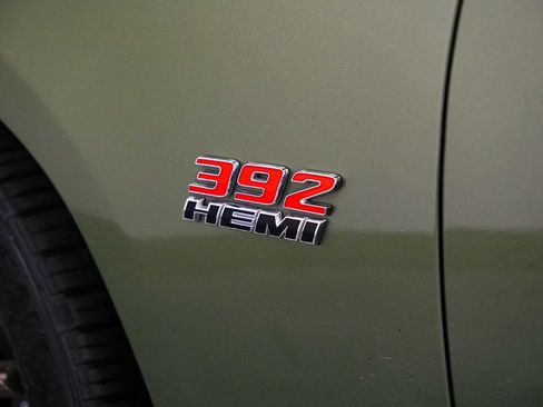 Used 2018 Dodge Charger R/T Scat Pack RWD image 12