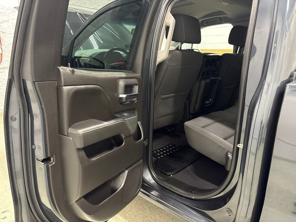 Used 2019 Chevrolet Silverado 1500 LT w/ All Star Edition AWD/4WD image 32