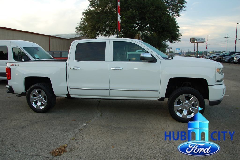 Used 2018 Chevrolet Silverado 1500 LTZ Z71 w/ LTZ Plus Package AWD/4WD image 6