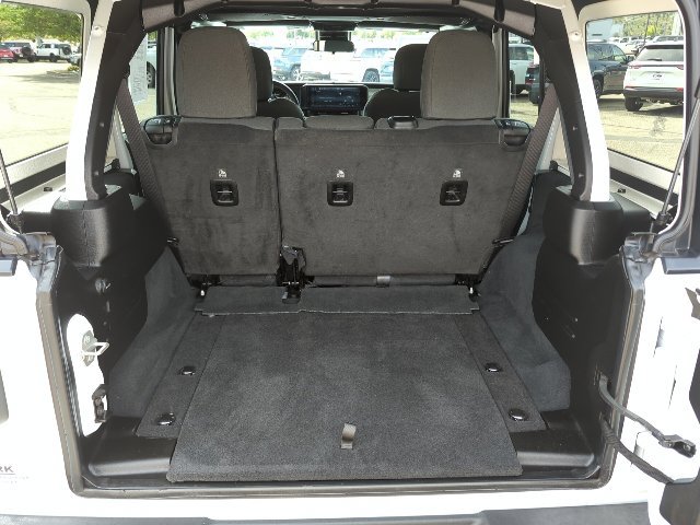 Used 2024 Jeep Wrangler Unlimited Sport AWD/4WD image 22