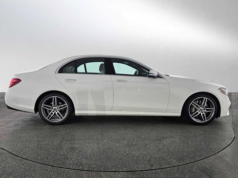 Used 2020 Mercedes-Benz E 350 Sedan image 2