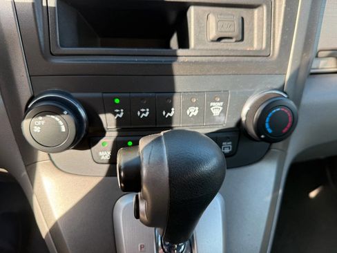 Used 2011 Honda CR-V LX image 16