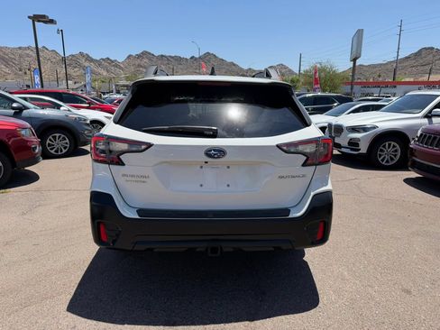 Used 2022 Subaru Outback Premium AWD/4WD image 6