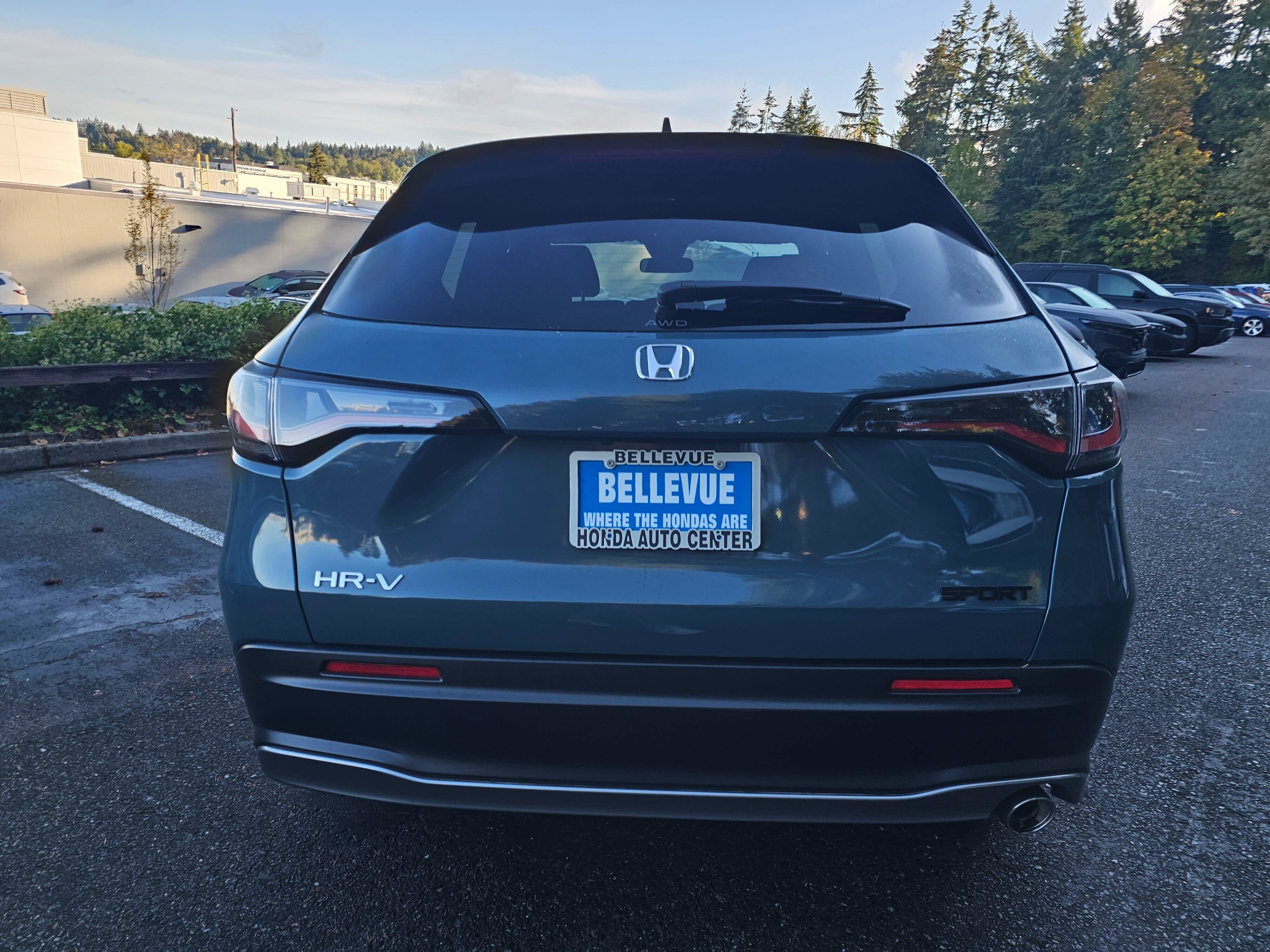 Certified 2025 Honda HR-V Sport image 6
