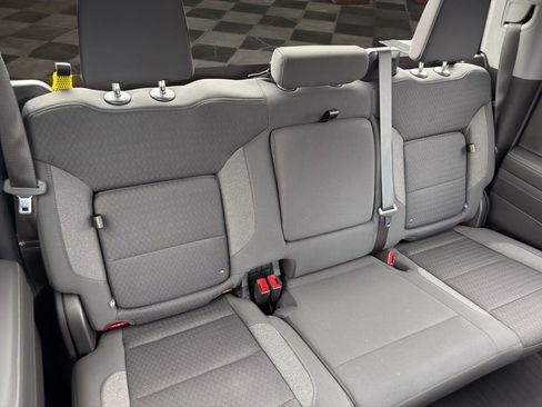 Used 2022 GMC Sierra 1500 Elevation w/ LPO, Elevation Black Package image 17