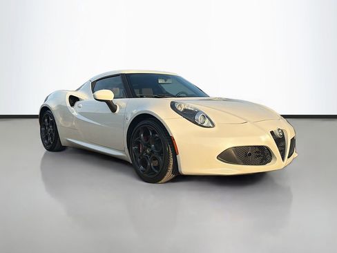 Used 2016 Alfa Romeo 4C Base w/ Convenience Group - Coupe image 1