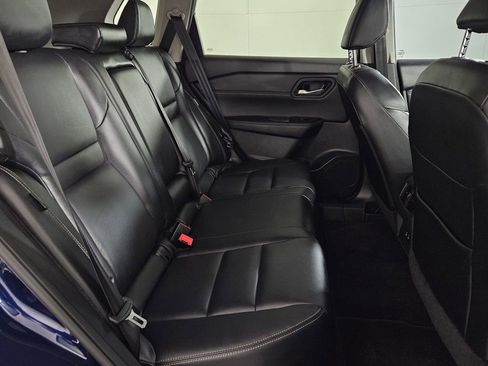 Used 2025 Nissan Rogue SL image 27