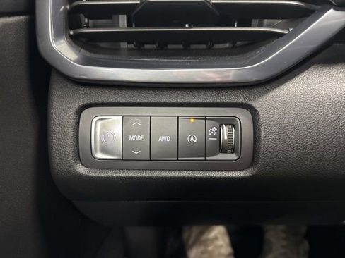 Used 2025 GMC Acadia AT4 image 45