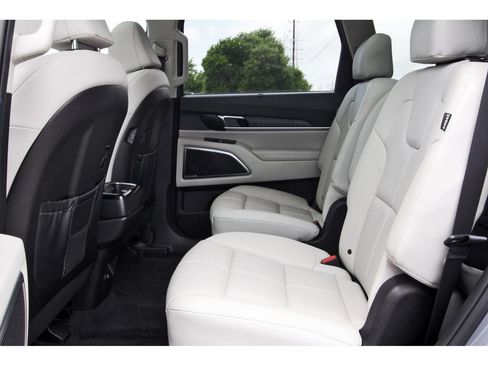 Used 2023 Kia Telluride SX AWD/4WD image 29