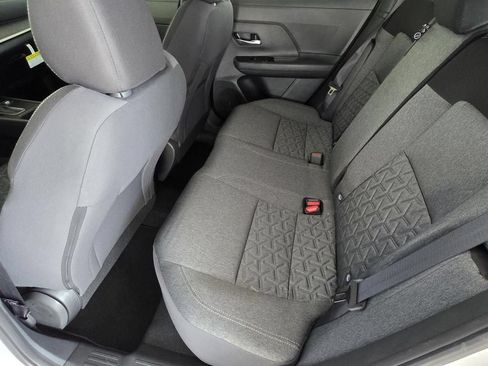 Used 2026 Nissan Kicks SV FWD image 9