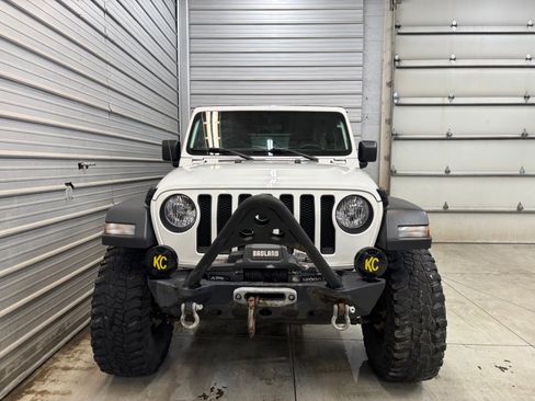 Used 2020 Jeep Wrangler Unlimited Sport S image 2