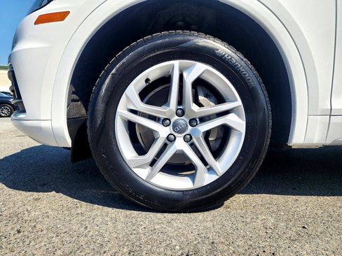 Used 2018 Audi Q5 2.0T Premium Plus w/ Premium Plus Package image 45