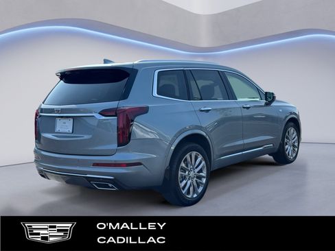 Certified 2024 Cadillac XT6 Premium Luxury w/ Technology Package AWD/4WD image 5