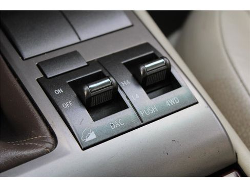 Used 2012 Lexus GX 460 Premium image 34