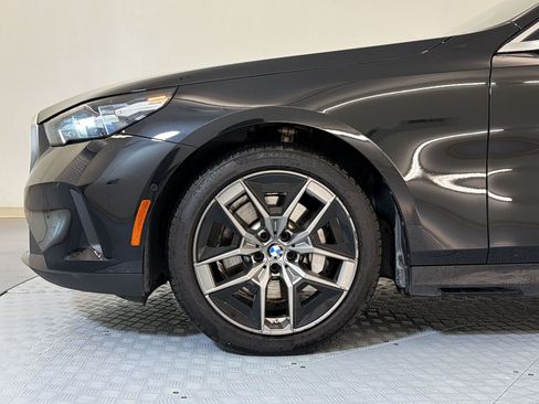Used 2026 BMW 530i RWD image 12