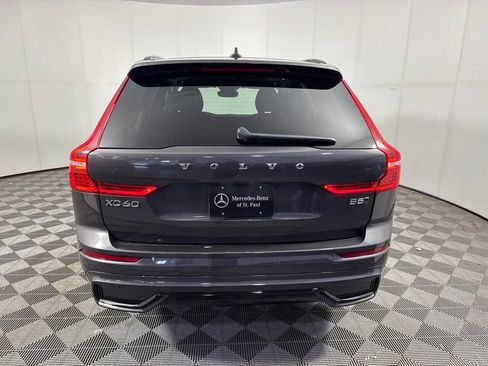Used 2023 Volvo XC60 B5 Plus AWD/4WD image 4
