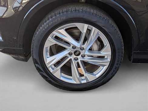 Used 2024 Audi Q7 3.0T Premium Plus image 24