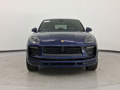 Used 2023 Porsche Macan image 6