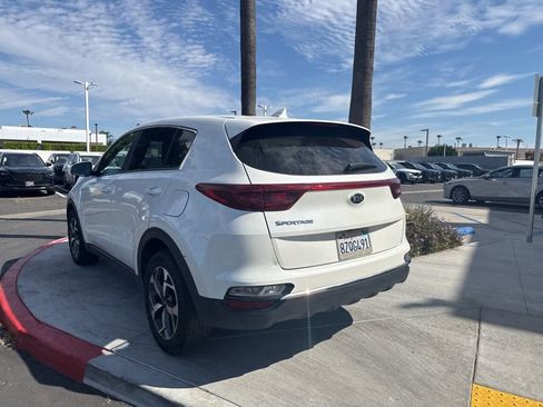 Used 2022 Kia Sportage LX image 13