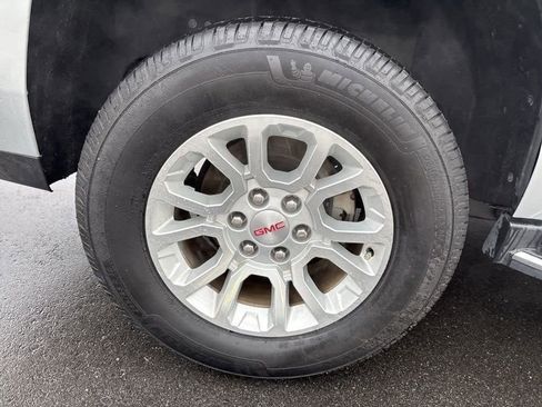 Used 2020 GMC Yukon SLT w/ Open Road Package image 13