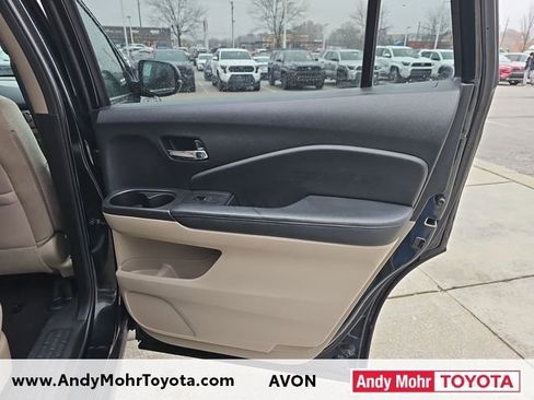 Used 2017 Honda Pilot LX image 32