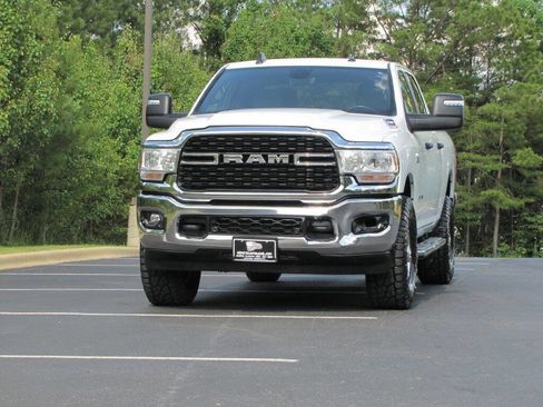 Used 2024 RAM 2500 Big Horn w/ Off Road Package AWD/4WD image 9