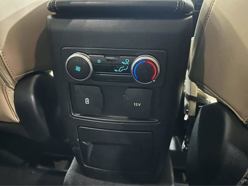 Used 2022 Ford Explorer XLT w/ Equipment Group 202A image 40