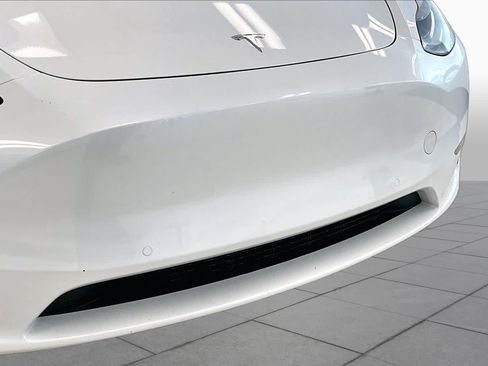 Used 2022 Tesla Model Y Performance AWD/4WD image 26