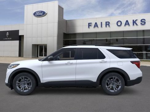 New 2026 Ford Explorer Active w/ Active Comfort Package AWD/4WD image 3