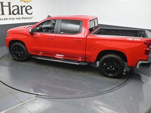 Used 2025 Chevrolet Silverado 1500 LT w/ Leather Package AWD/4WD image 41